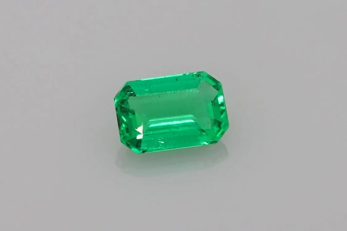 1.06ct Emerald Natural Emerald (Colour Green, Clarity Slightly Included, Cut Faceted)