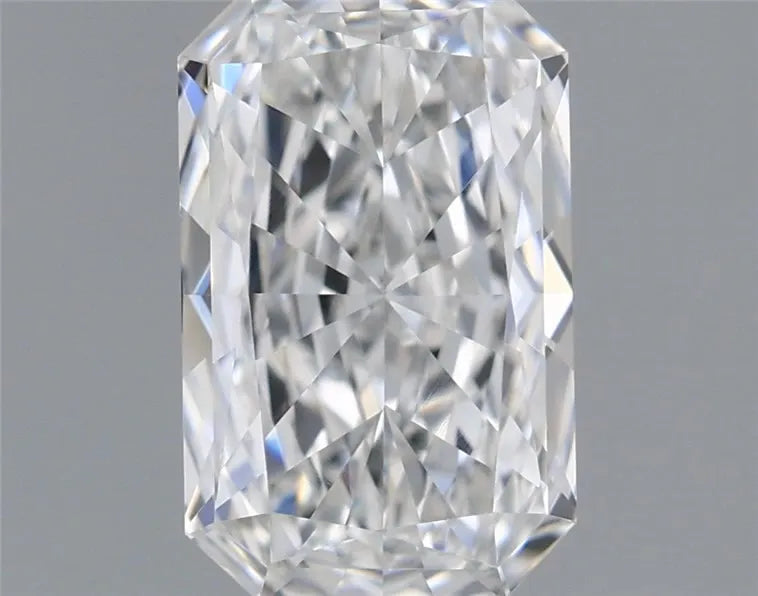 1.06ct Radiant Lab Grown Diamond (Colour E, Clarity VVS1, IGI Certified)