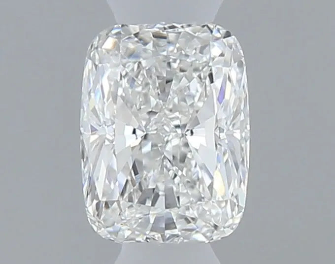 0.30ct Cushion brilliant Natural Diamond (Colour E, Clarity VVS2, GIA Certified)