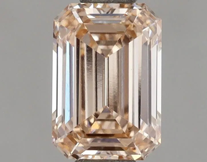 1.03ct Emerald Lab Grown Diamond (Colour Fancy Pinkish Orange, Clarity VS1, IGI Certified)