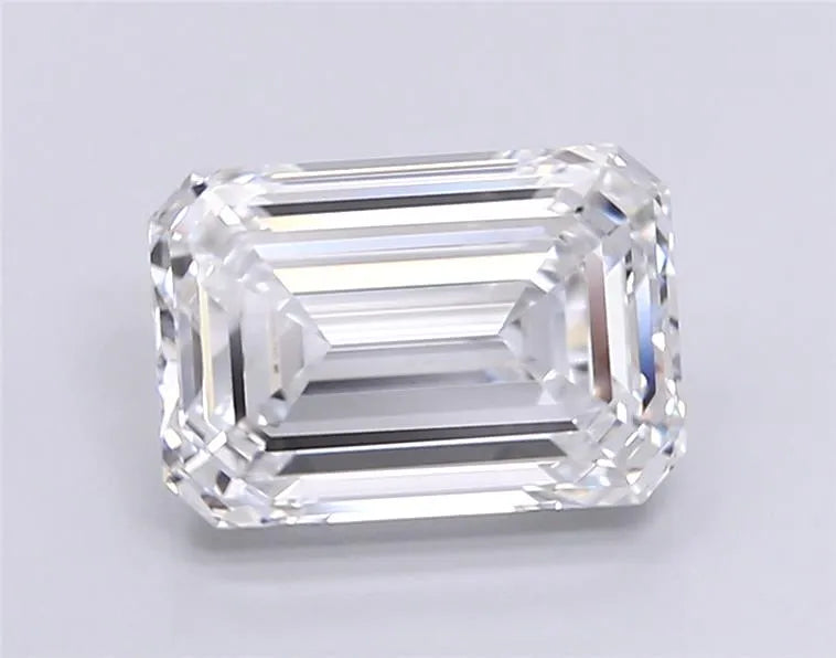 2.53ct Emerald Lab Grown Diamond (Colour D, Clarity VVS2, IGI Certified)