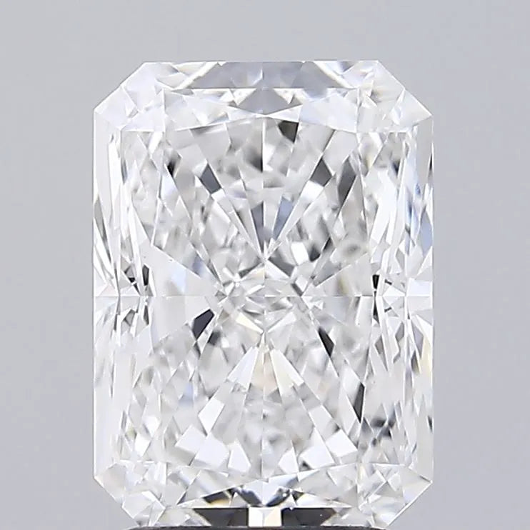 2.53ct Radiant Lab Grown Diamond (Colour D, Clarity VVS2, IGI Certified)