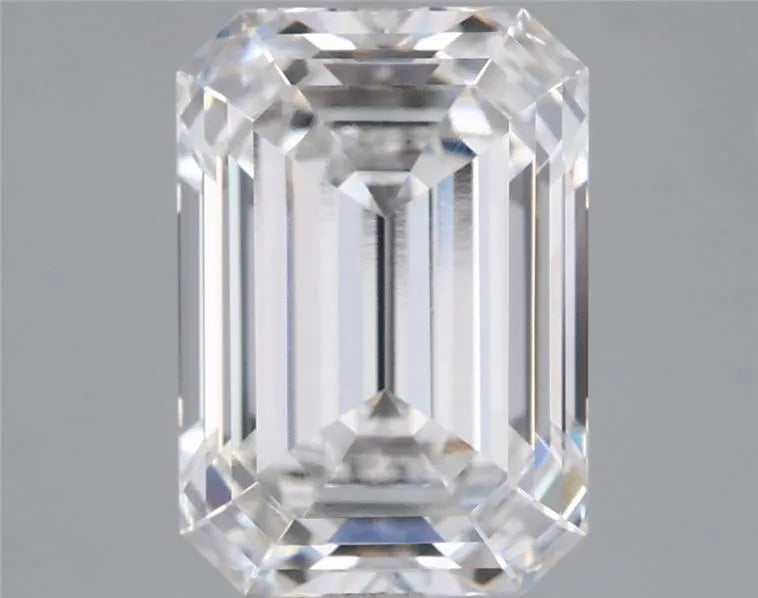 2.57ct Emerald Lab Grown Diamond (Colour E, Clarity VVS1, IGI Certified)