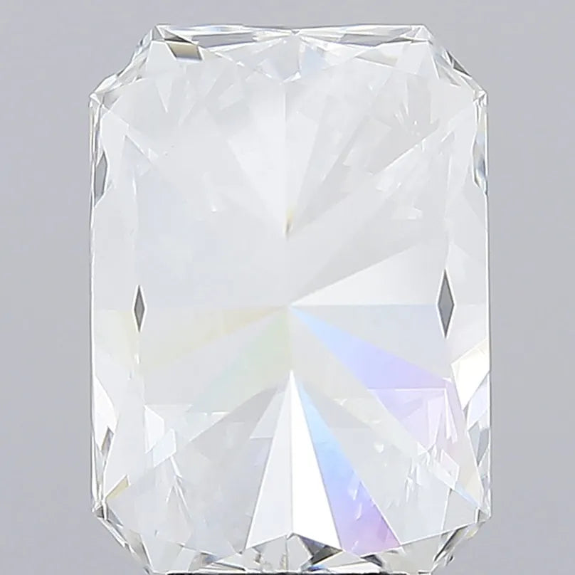 4.70ct Radiant Lab Grown Diamond (Colour D, Clarity VVS2, IGI Certified)